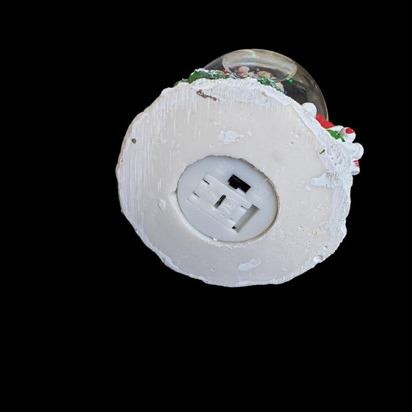 Christmas Snow Globe that Lights Up NEW in BOX - Picture 6 of 6